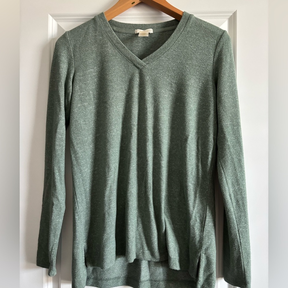 Matty M Women’s Green Sweater XS cozy earthy athlesiure